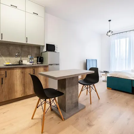 Apartment Inviting Chorzow