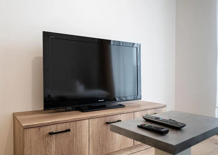 Inviting By Bookinghost